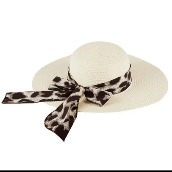Leopard bow, ivory straw raffia beach summer ocean hat. - Picture 3 of 4